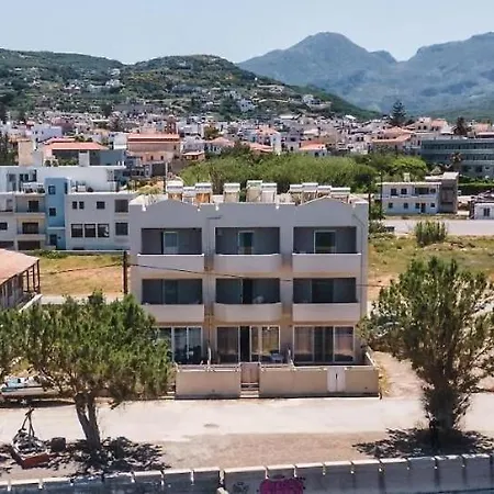 House Апартаменты *